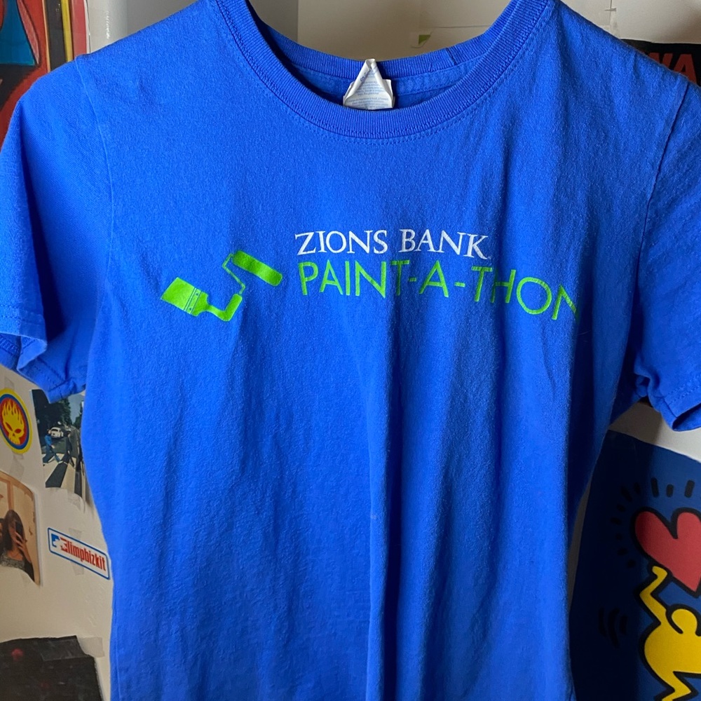Blue tshirt